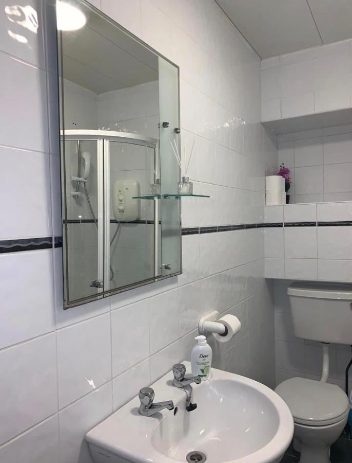 Cheap Budget Accommodation Galway Buitenkant foto