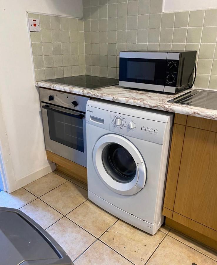 Cheap Budget Accommodation Galway Buitenkant foto